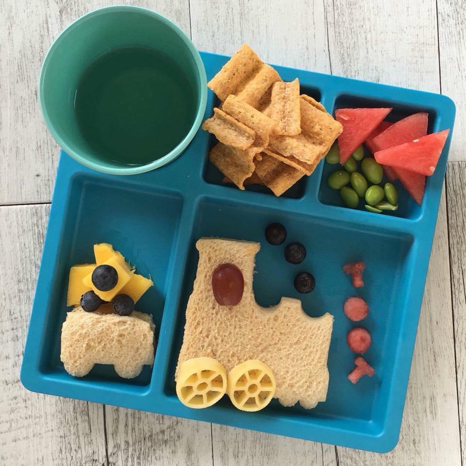 MONTII.CO Lunch Punch Sandwich Cutters | Transit-1910112393736884227