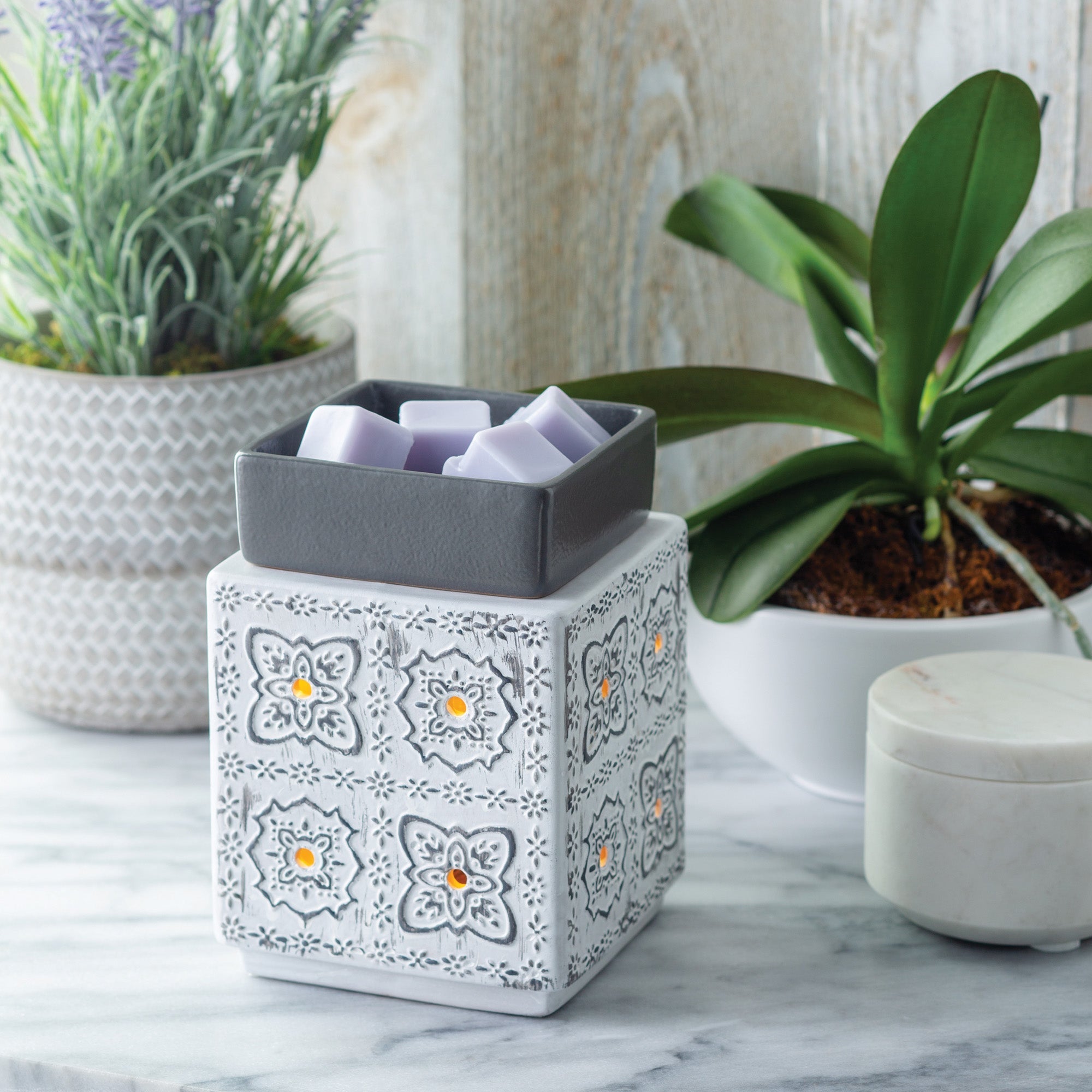 Modern Cottage Wax Melt Burner Plug In Fragrance Warmer Home Decor