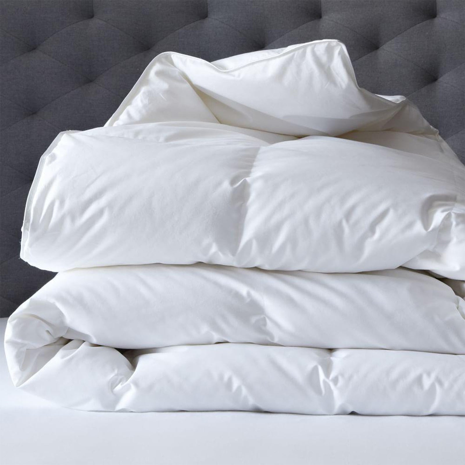 400 GSM All Seasons Natural Bamboo Super King Quilt by Renee Taylor