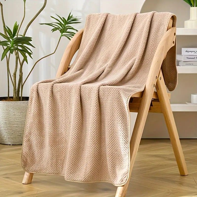Modern Pineapple Grid Design Ultra-Soft Coral Fleece Bath Towel｜90x170cm Extra Thick Strong Absorption, Suitable for Bathroom, Gym, Hotel, and Home Use.(white)