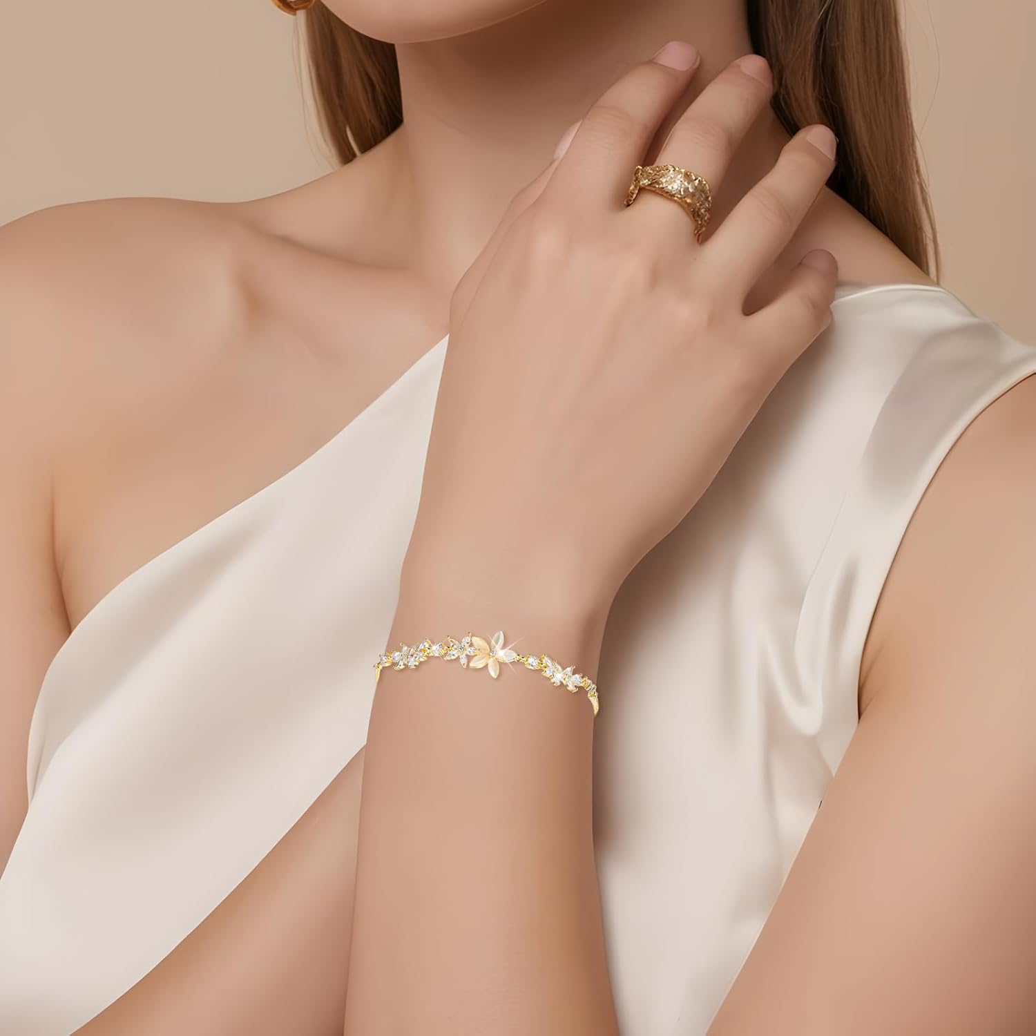 Gold Adjustable Bracelets for Women,Dainty Flower Bracelet Rhinestone Slider Floral Bracelet Floral Jewelry Adjustable Bridesmaid Bracelets Jewelry Gift