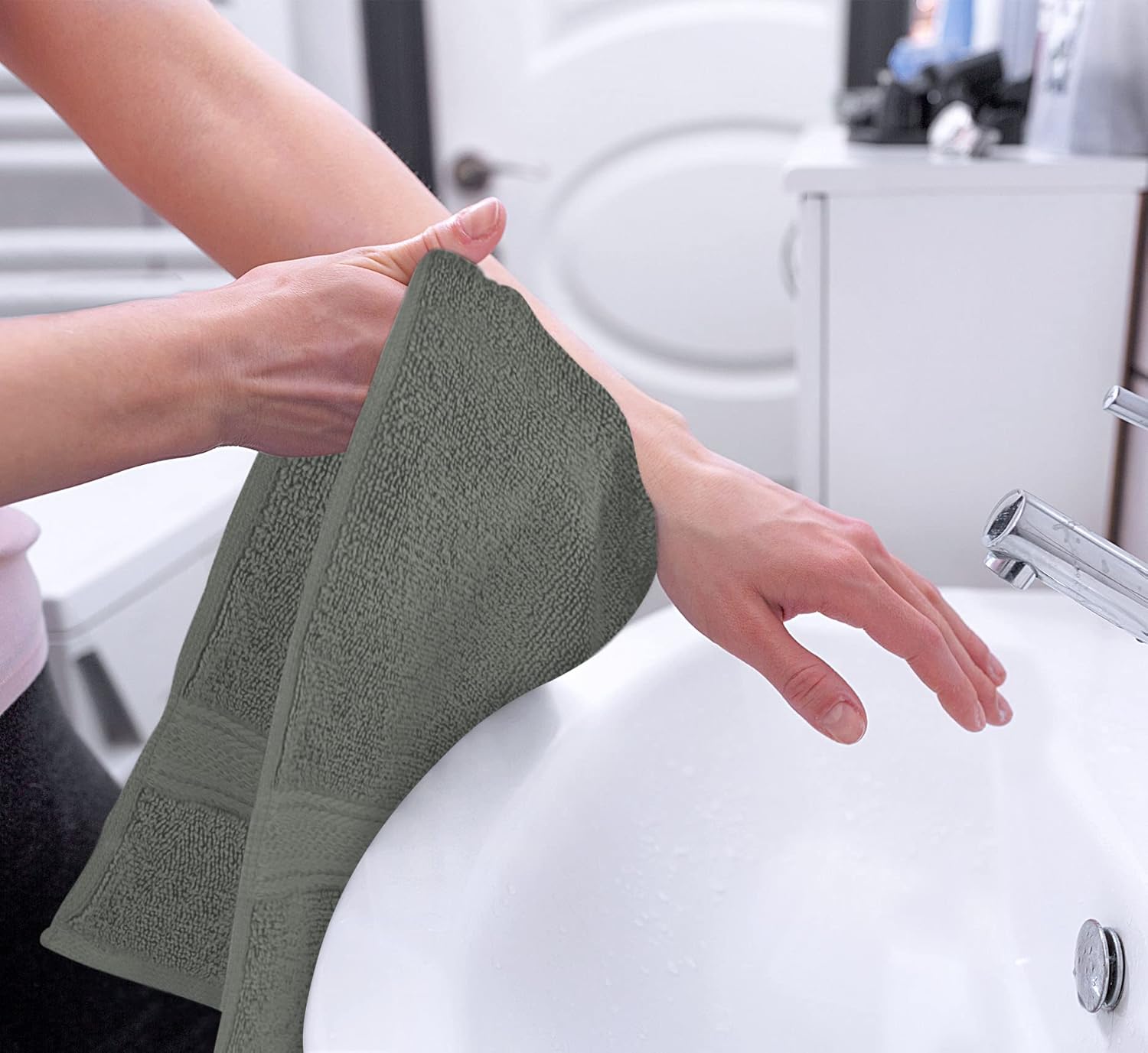6 Pack Premium Hand Towels, 16 by 28 inches, 100% Ring Spun Cotton, Soft and Absorbent 600 GSM Towels for Bathroom, Gym, and Hotel, Grey