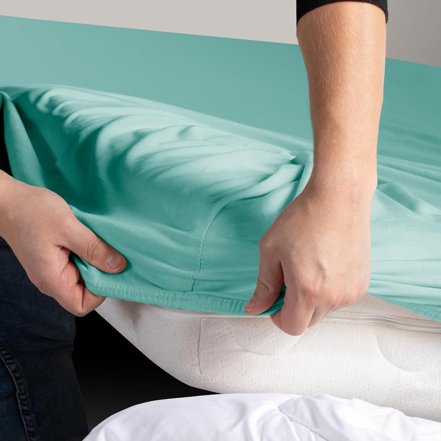 Hotel Quality Fitted sheets - 2 Piece Fitted sheets  -Breathable Bedding - Wrinkle, Fade, Stain Resistant- 26inch/40cm Deep Pocket Fitted Bed Sheet-Wrinkle and Fade Resistant,(Ice blue,Queen)