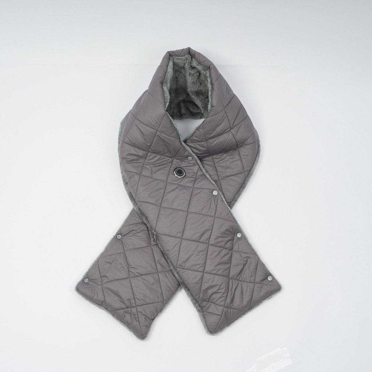 Stay Warm Anywhere with This USB-Powered Heated Scarf, Featuring Five Adjustable Heat Levels, Plush Fleece Lining, and a Versatile Snap-Button Design That Transforms into a Shawl or Wrap for Ultimate Cold-Weather Comfort (Grey, Long)