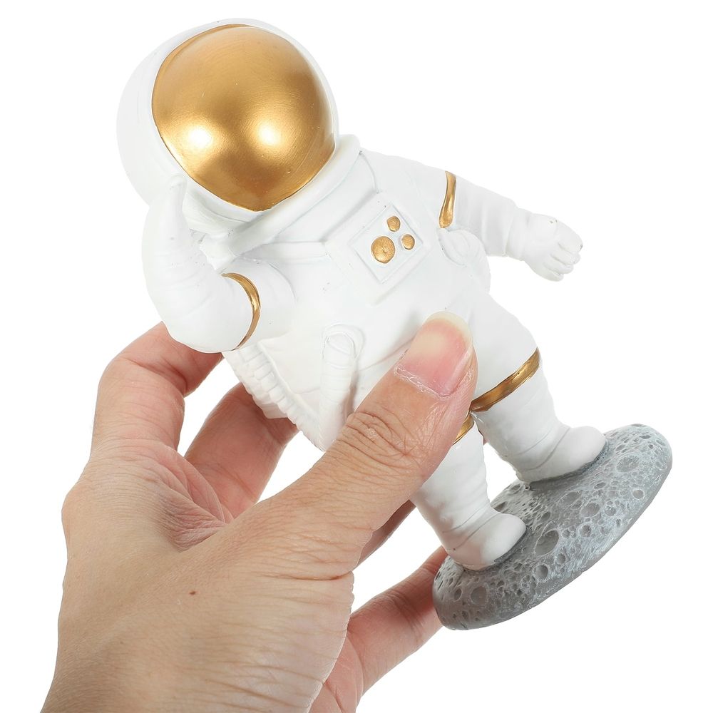 Small Astronaut Models Resin Astronaut Figurine Multi 1Pcs