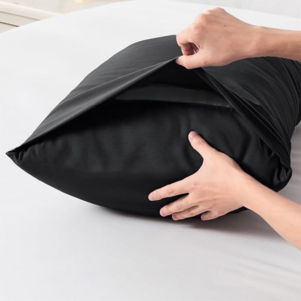 Pillow Cases 20"x25.9" - Lightweight, Super Soft Easy Care Microfiber Pillowcase, Breathable Wrinkle-Free Pillow Covers with Envelope Closure(Black)