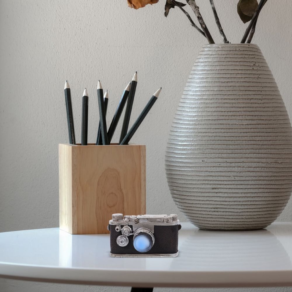 Vintage Black Camera Model Resin Photo Prop for Home and Bar Decoration
