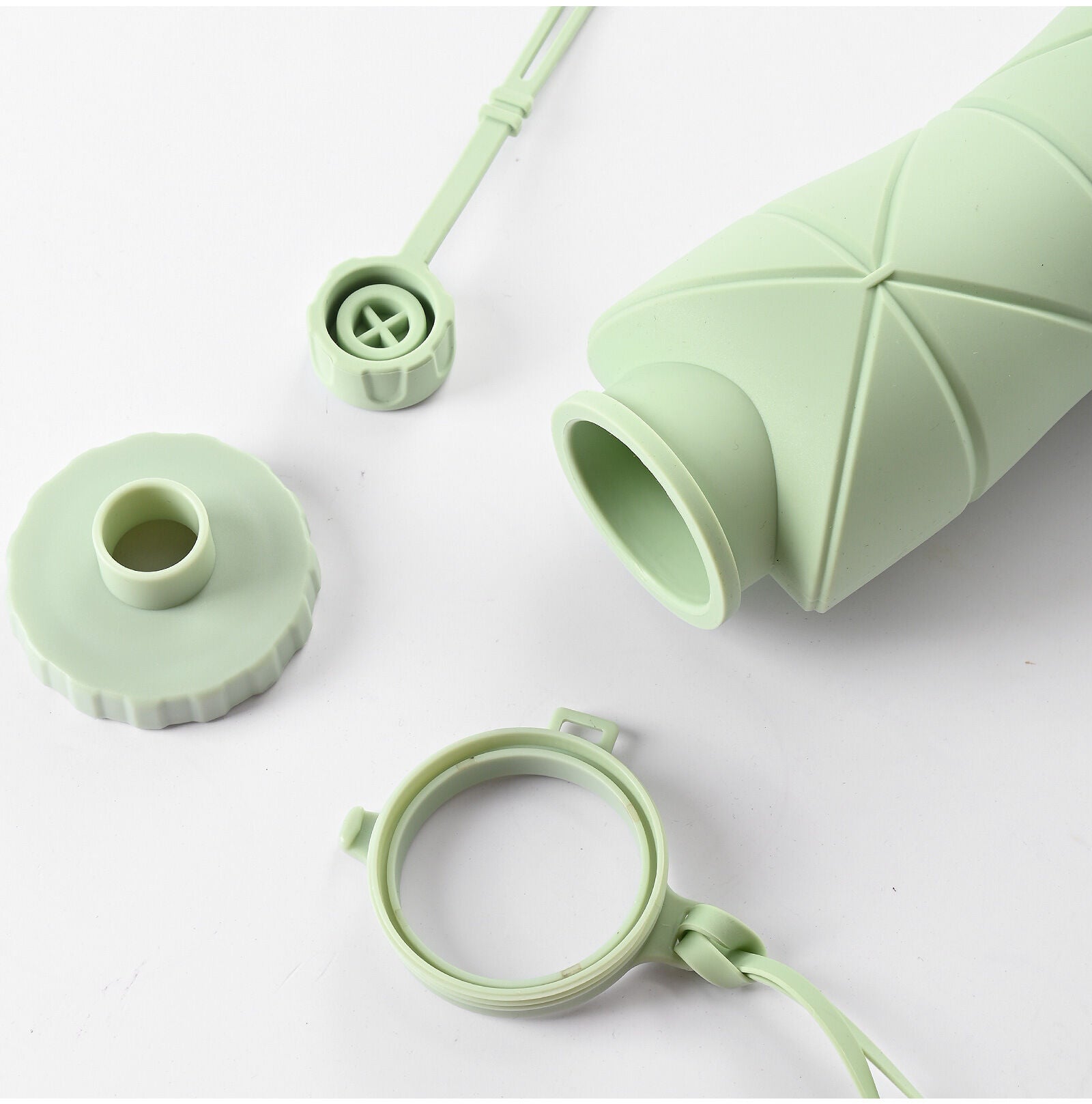 Pink Portable Food Grade Silicone Collapsible Sports Water Bottle 600ML - Folding down 80% , Low High Temperature Resistant