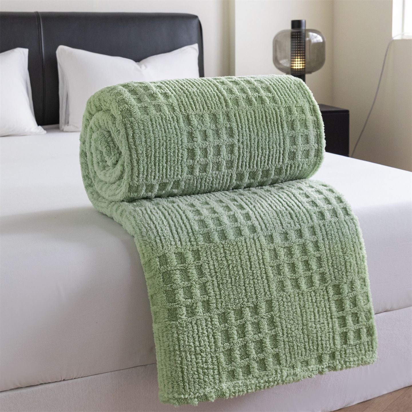 Green 180*200cm Thickened Double-Sided Plush Waffle Weave Throw Blanket - Anti-Static Taffeta Velvet & Flannel Fleece - Warm, Soft, Non-Shedding Blanket for Winter, Sofa, Bed & Office