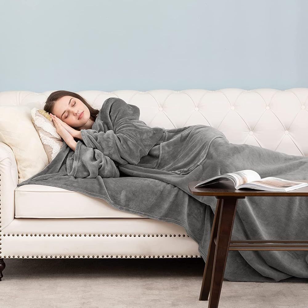 Black 180 x 120CM Extra Large Wearable Wrap Blanket with Sleeves and Large Pocket, Cozy Thickened Flannel Oversized TV Blanket Robe and Sofa Throw for Home Lounging