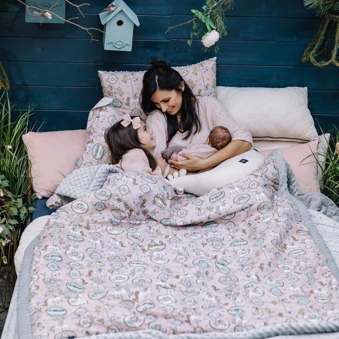 La Millou Adult Blanket XL 140cm x 200cm Dundee Friends Pink | Smoke Mint-1910112384790433794